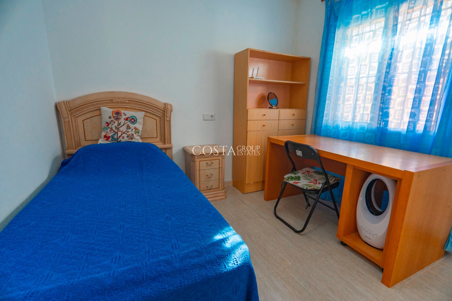 Revente - Villa -
Urbanización El Raso