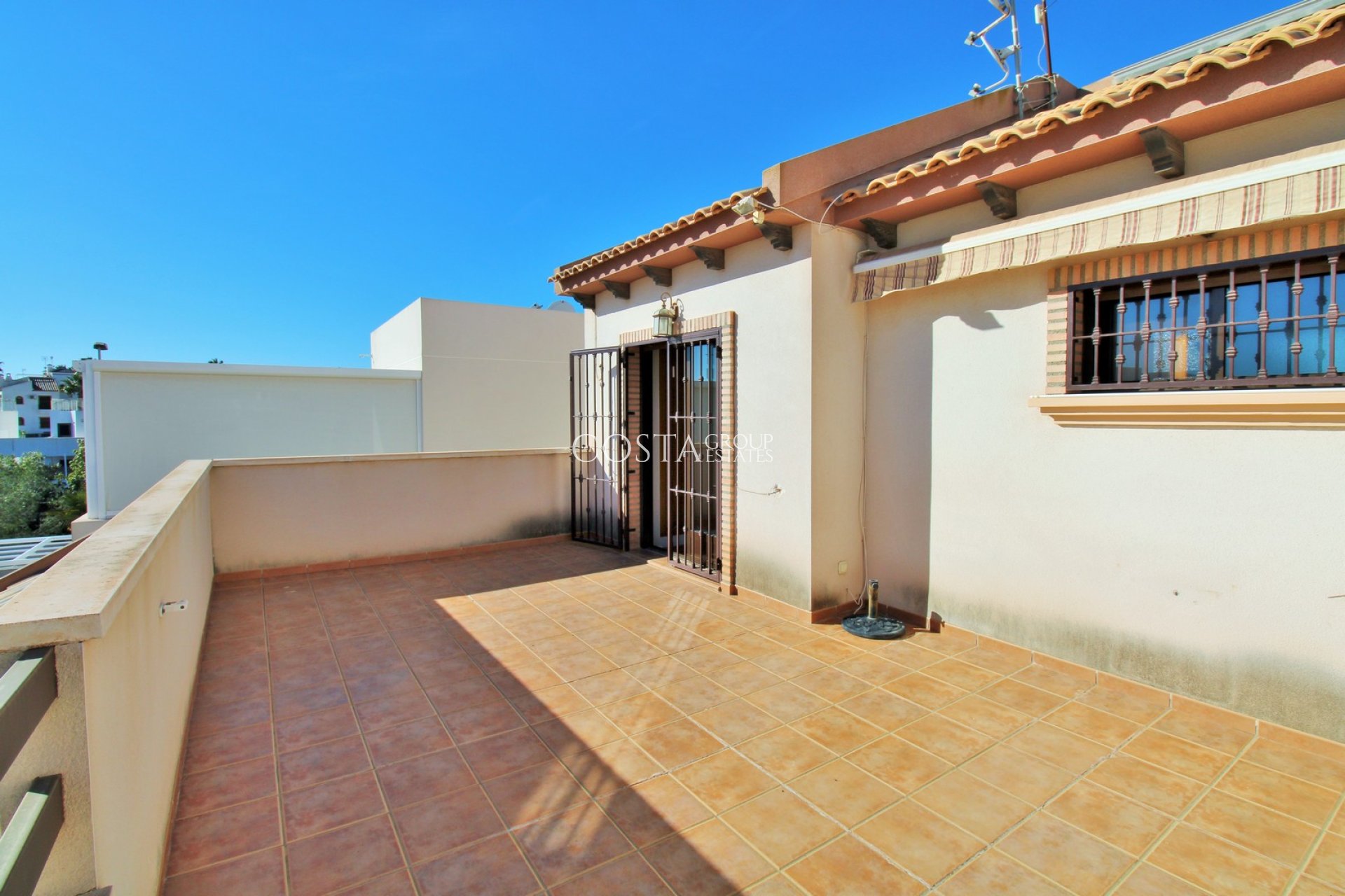 Revente - Villa -
Villamartín - PAU 8