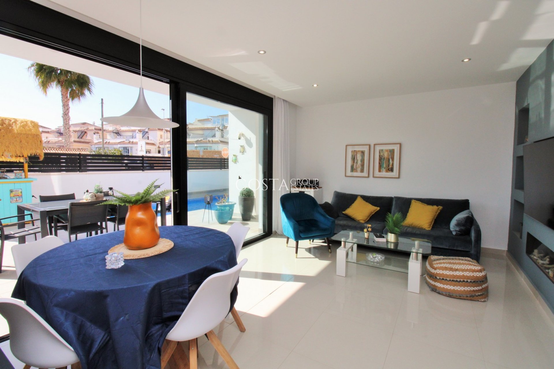 Revente - Villa -
Villamartín