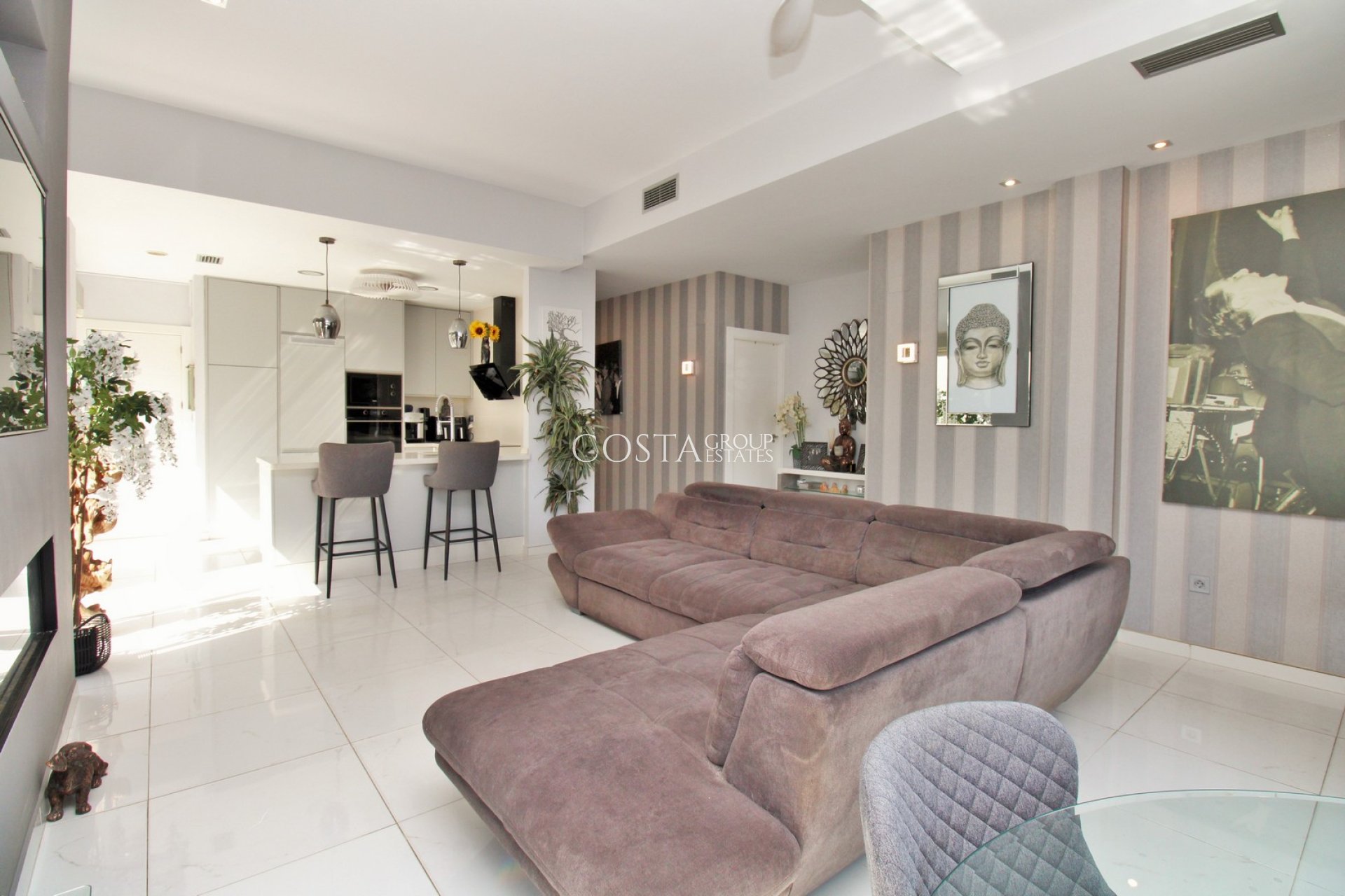 Revente - Villa -
Villamartín