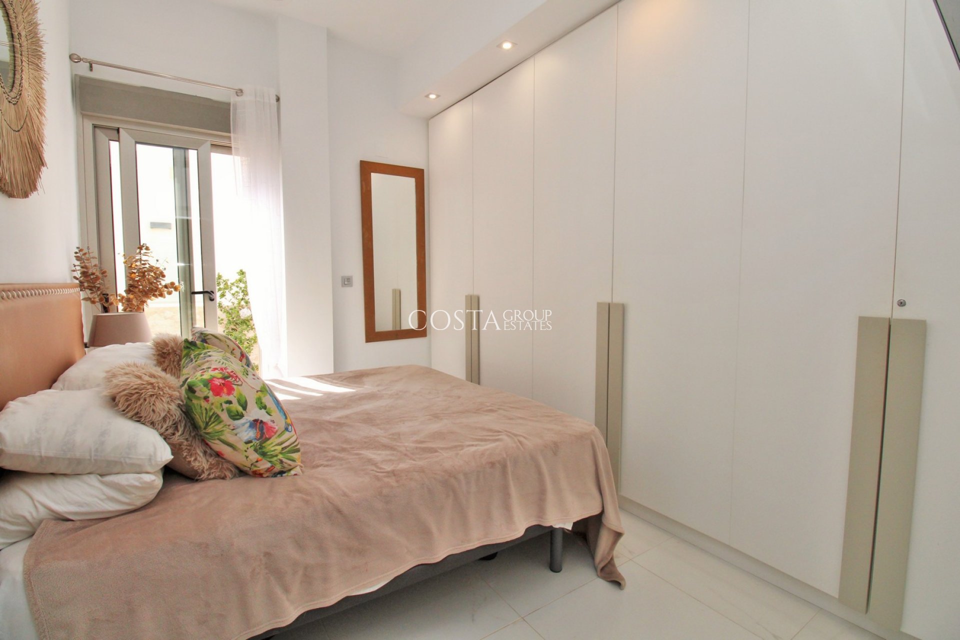 Revente - Villa -
Villamartín