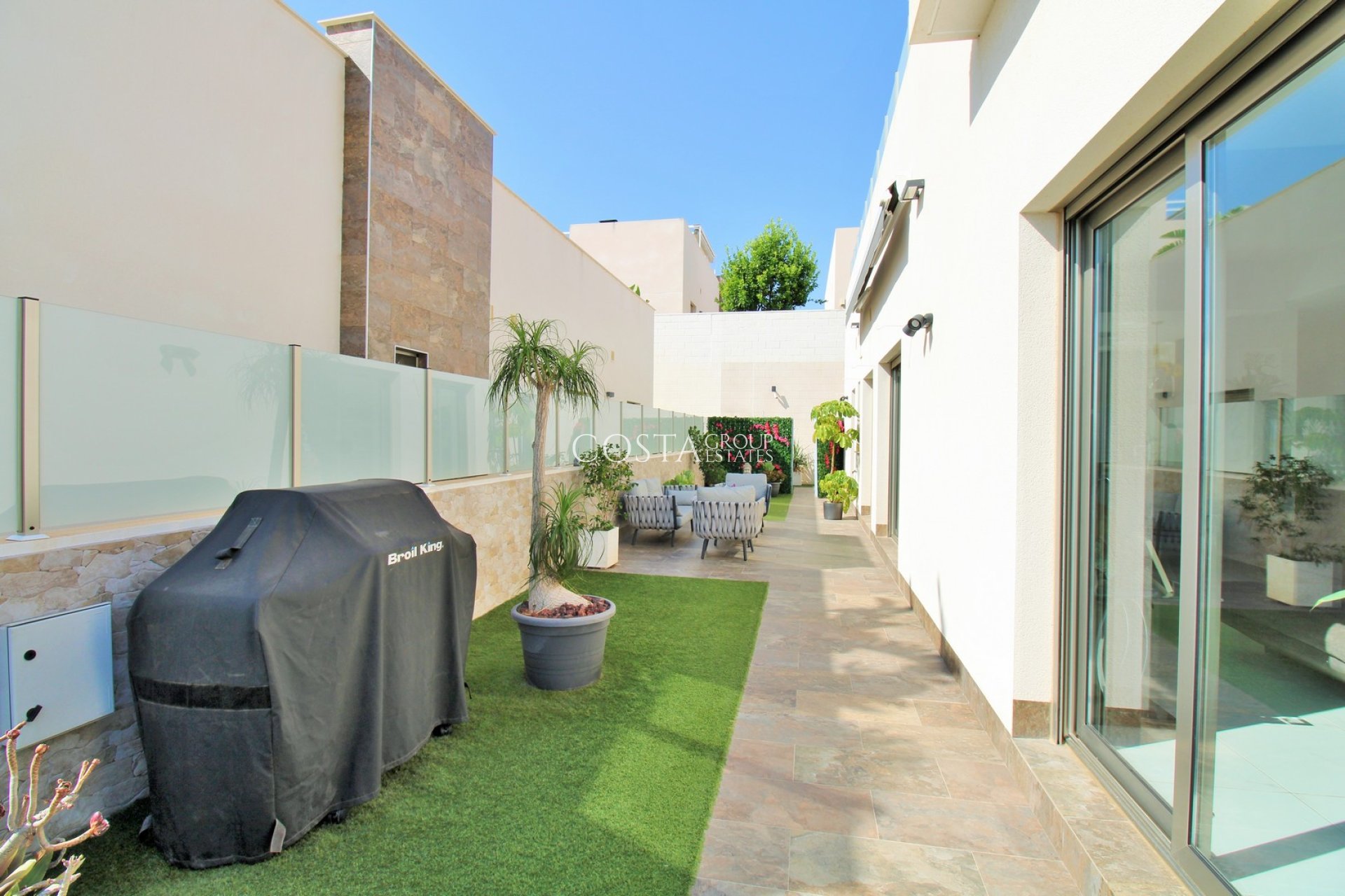 Revente - Villa -
Villamartín