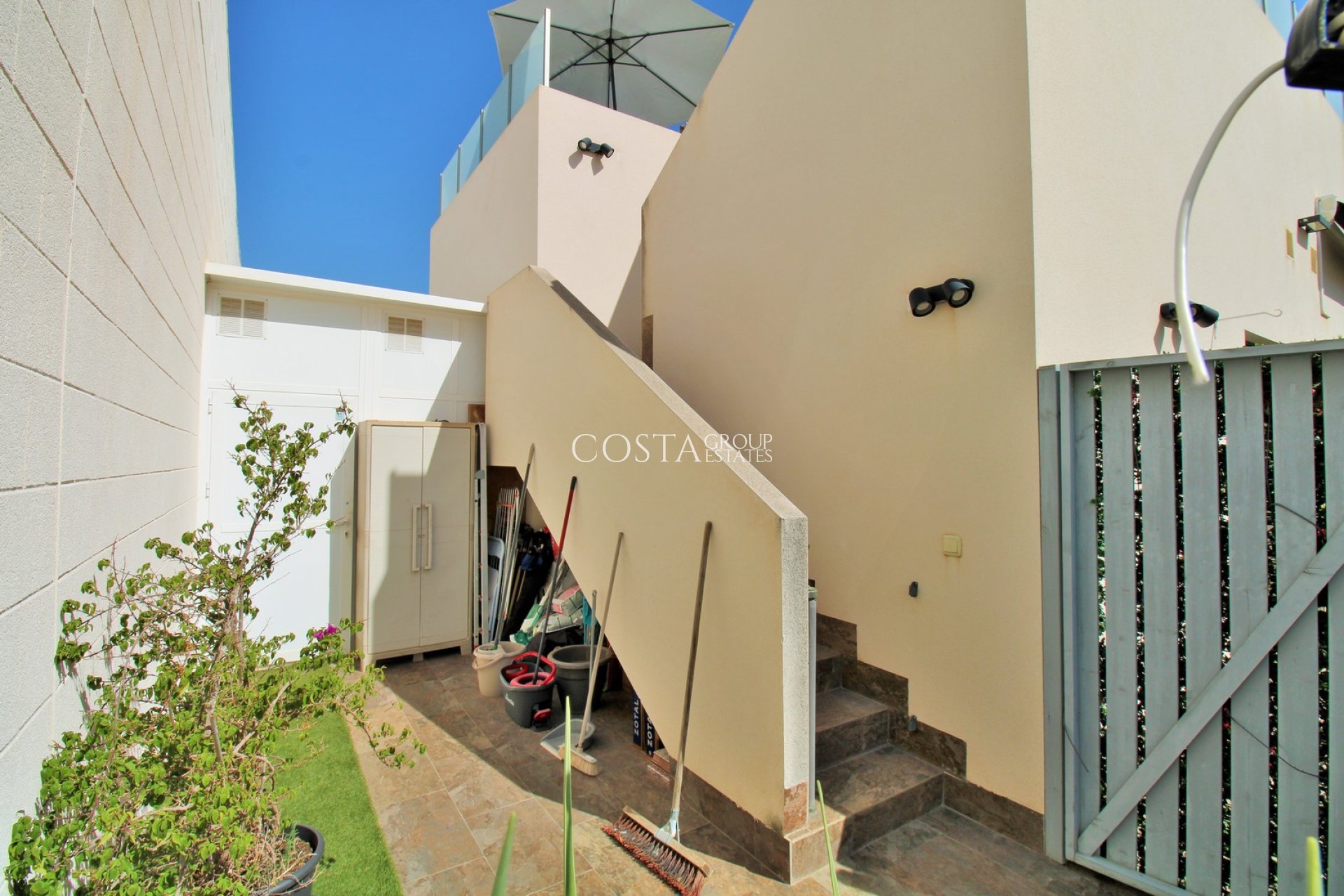 Revente - Villa -
Villamartín