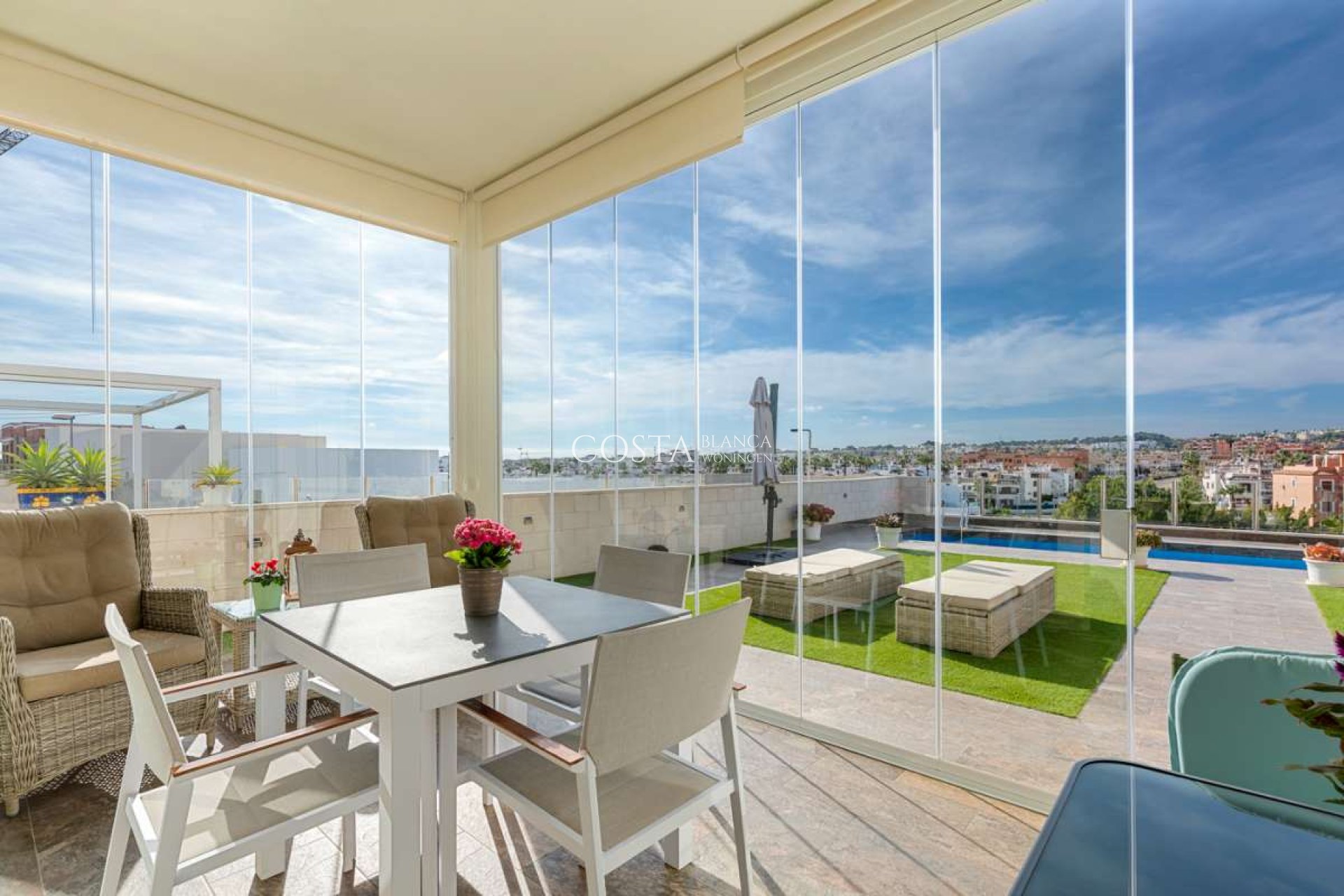 Revente - Villa -
Villamartín