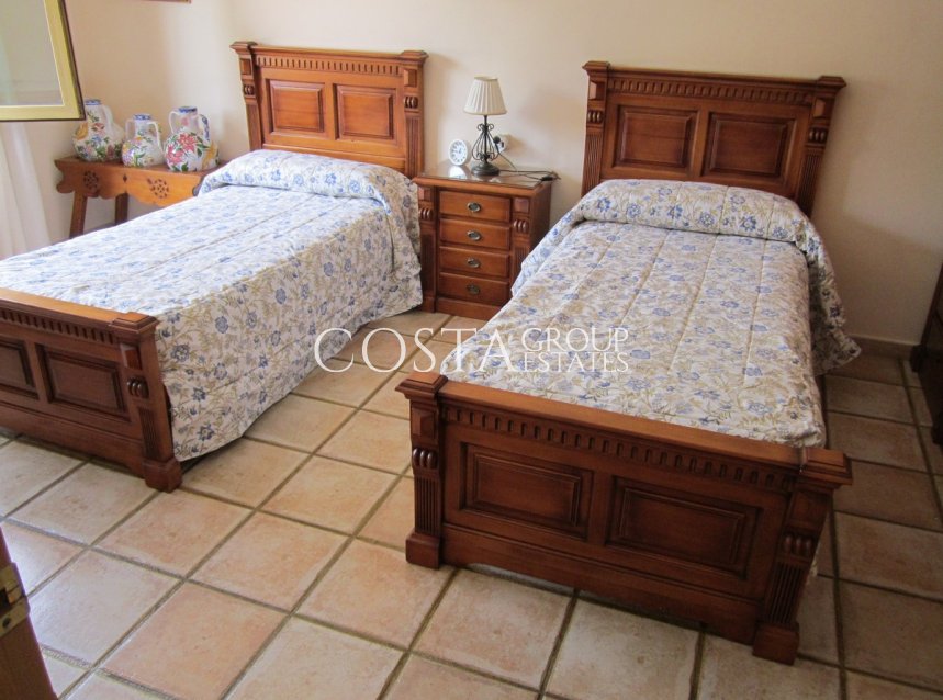 Revente - Villa -
Yecla - Yecla Centro