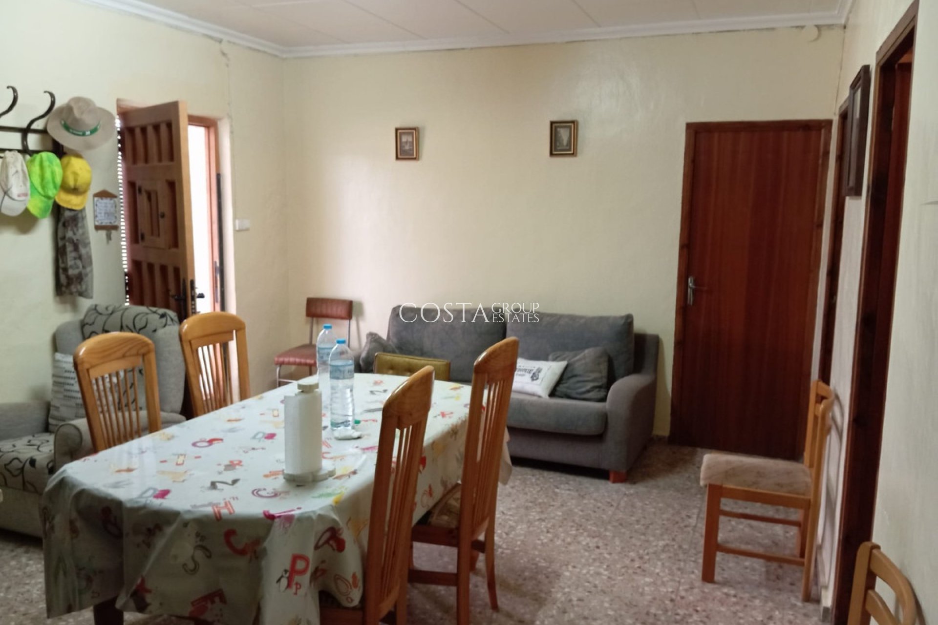 Revente - Villa -
Yecla - Yecla Centro