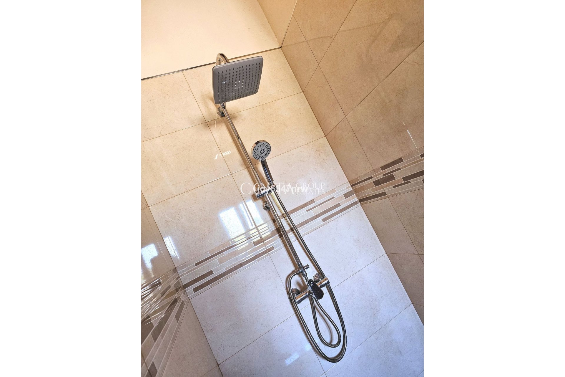 Revente - Villa -
Yecla - Yecla Centro