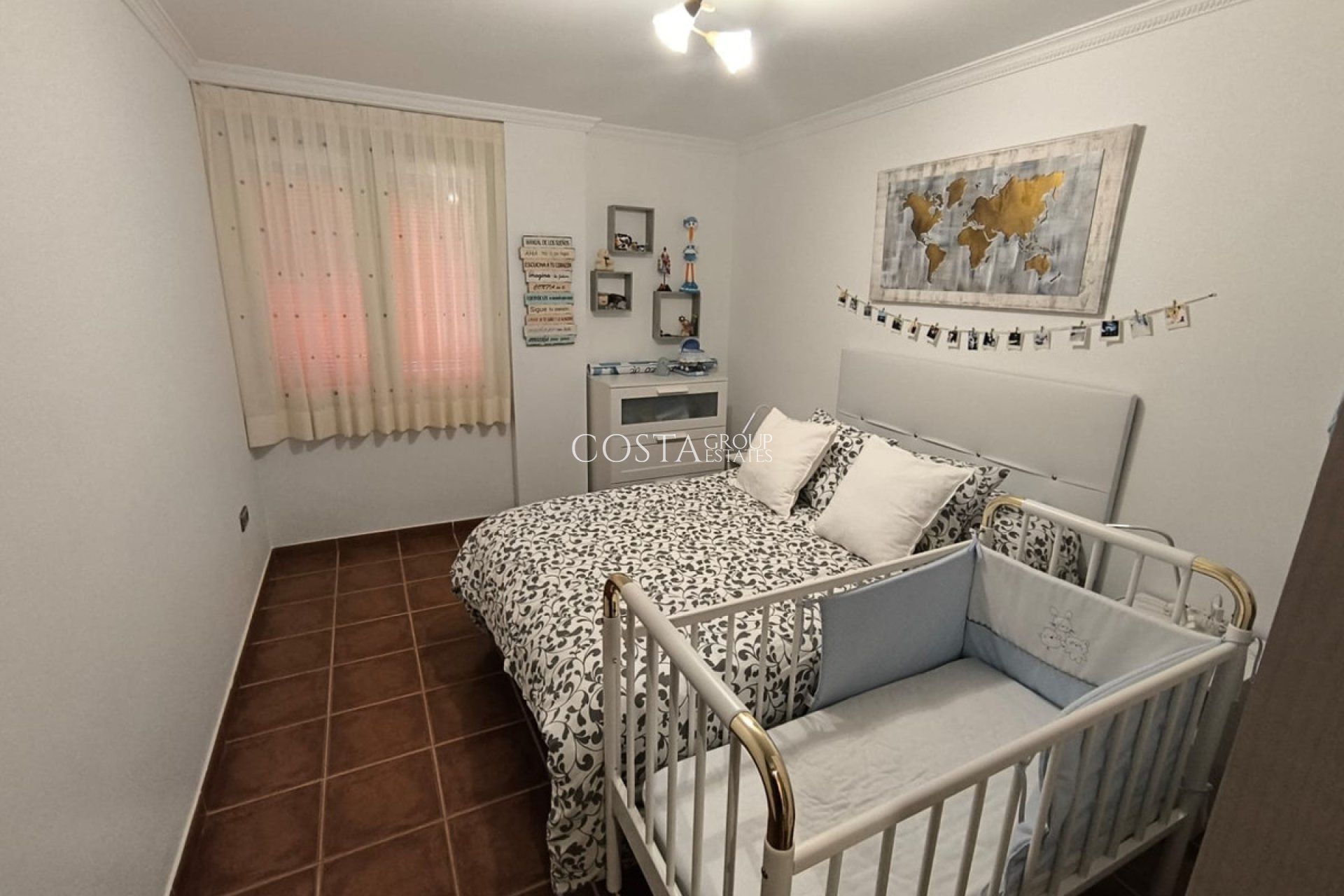 Revente - Villa -
Yecla - Yecla Centro