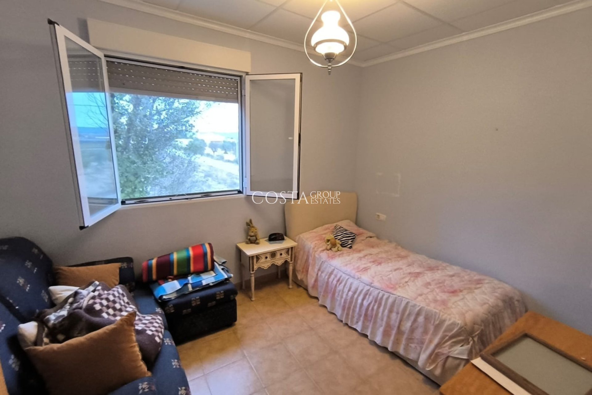 Revente - Villa -
Yecla - Yecla Centro