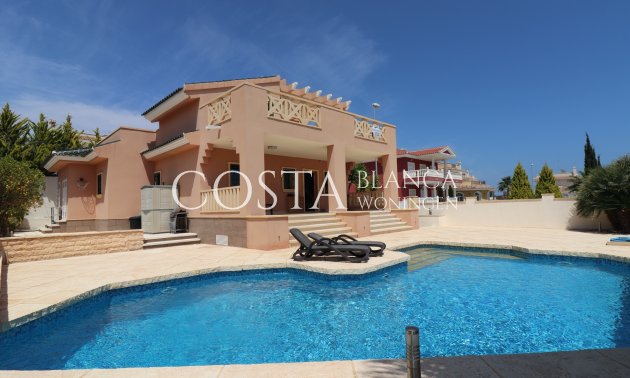 Villa - Herverkoop -
            Ciudad Quesada - MM-41952