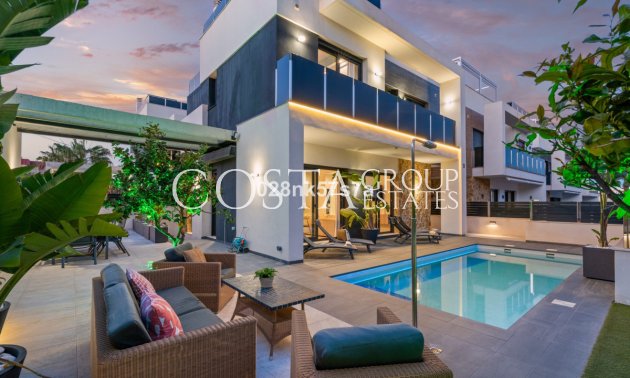 Villa - Herverkoop - Orihuela Costa - Lomas De Campoamor