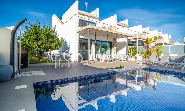 Villa - Herverkoop -
            Orihuela Costa - MM-34959