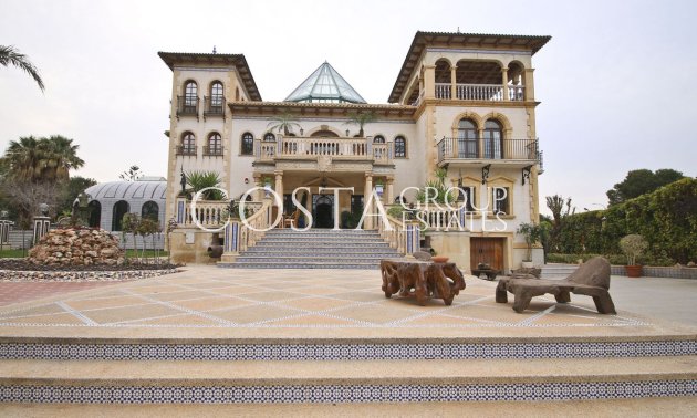 Villa - Herverkoop - Orihuela Costa - Villamartin