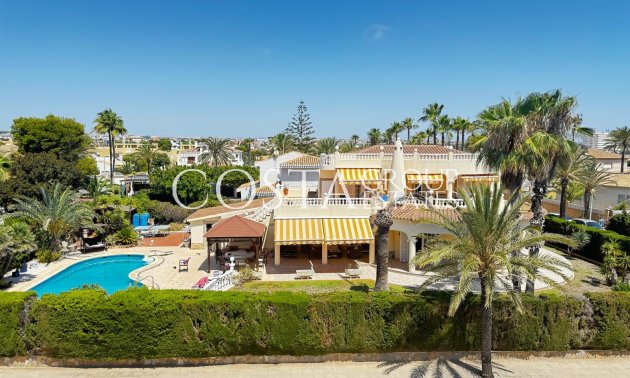 Villa - Herverkoop - Torrevieja - Punta Prima