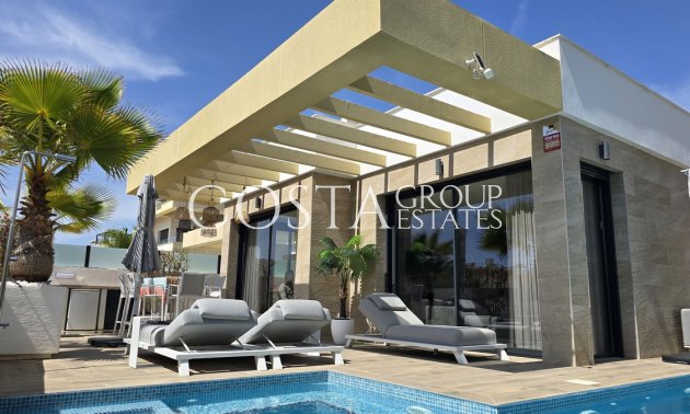 Villa - Resale - Los Montesinos - Los Montesinos Centro