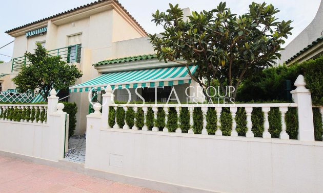 Villa - Resale - Orihuela - Punta Prima