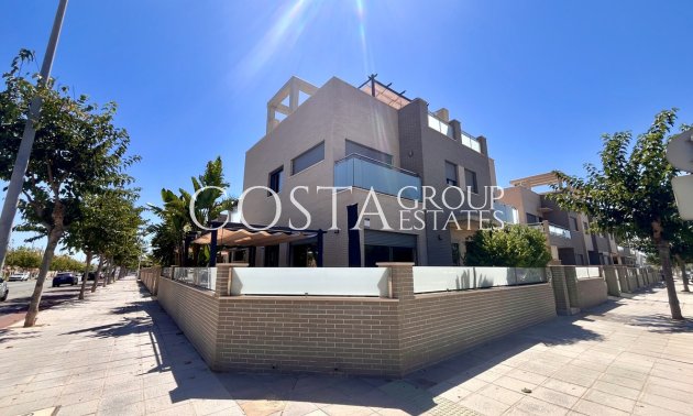 Villa - Resale - Pilar de la Horadada - Pilar de la Horadada Centro