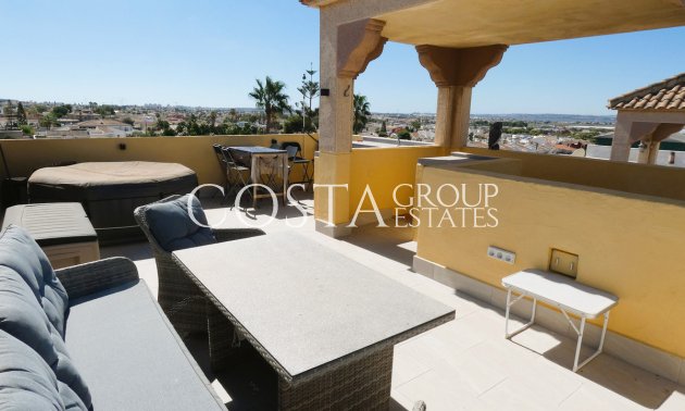 Villa - Resale - Torrevieja - Torrevieja Centro