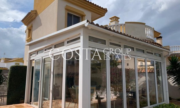 Villa - Resale - Urbanización El Raso - Urbanización El Raso