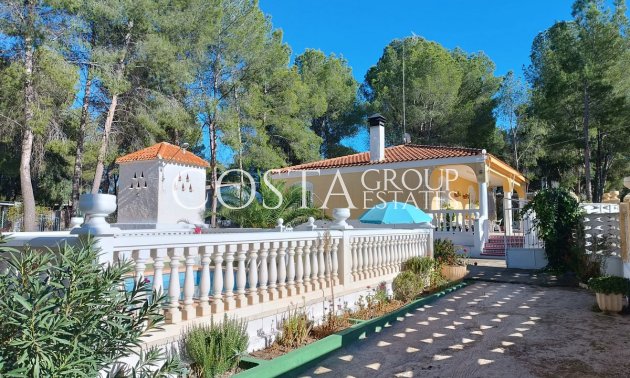 Villa - Resale -
            Yecla - RO-32876