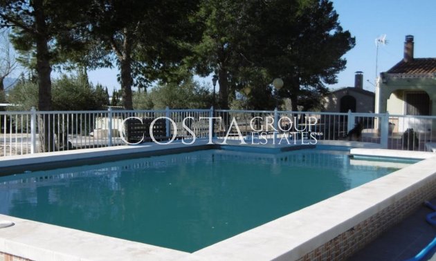 Villa - Resale -
            Yecla - RO-68375