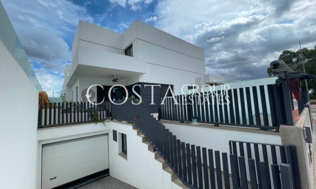 Villa - Revente -
            Dolores - RO-76350