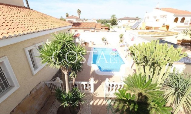 Villa - Revente - Torrevieja - Torrevieja
