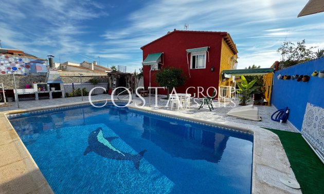 Villa - Wiederverkauf - Punta Prima - Punta Prima