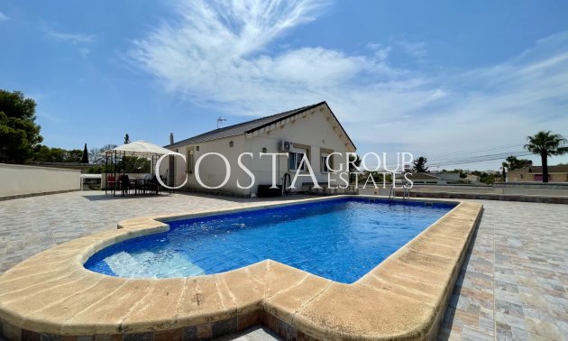 Villa - Wiederverkauf - Torrevieja - Los Balcones