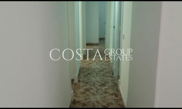 Villa - Wiederverkauf - Torrevieja - Torrevieja Centro