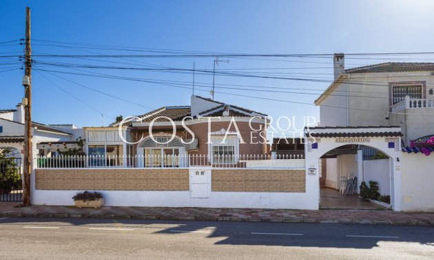 Villa - Wiederverkauf - Torrevieja - Torrevieja