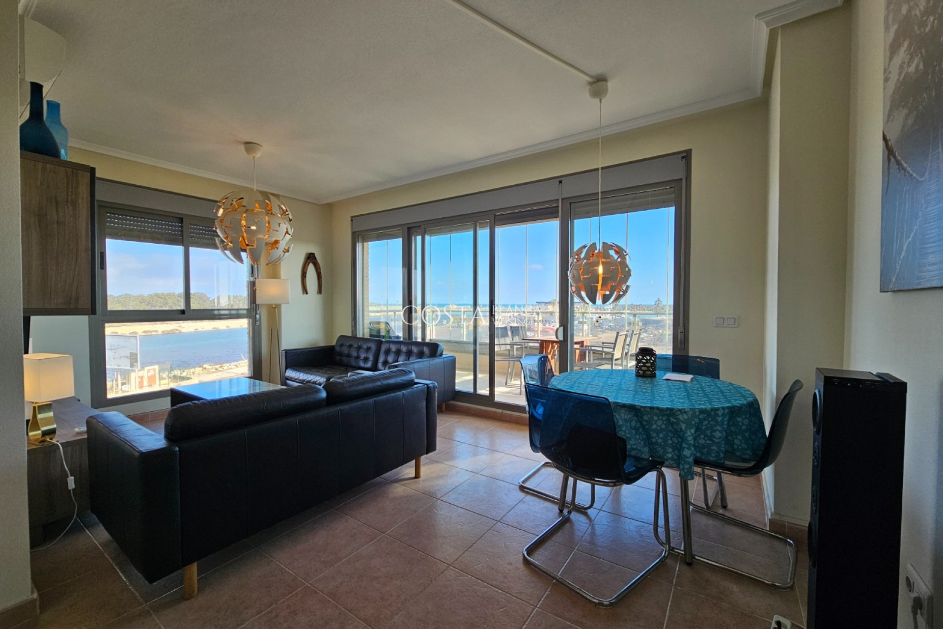 Wiederverkauf - Apartment -
Guardamar del Segura