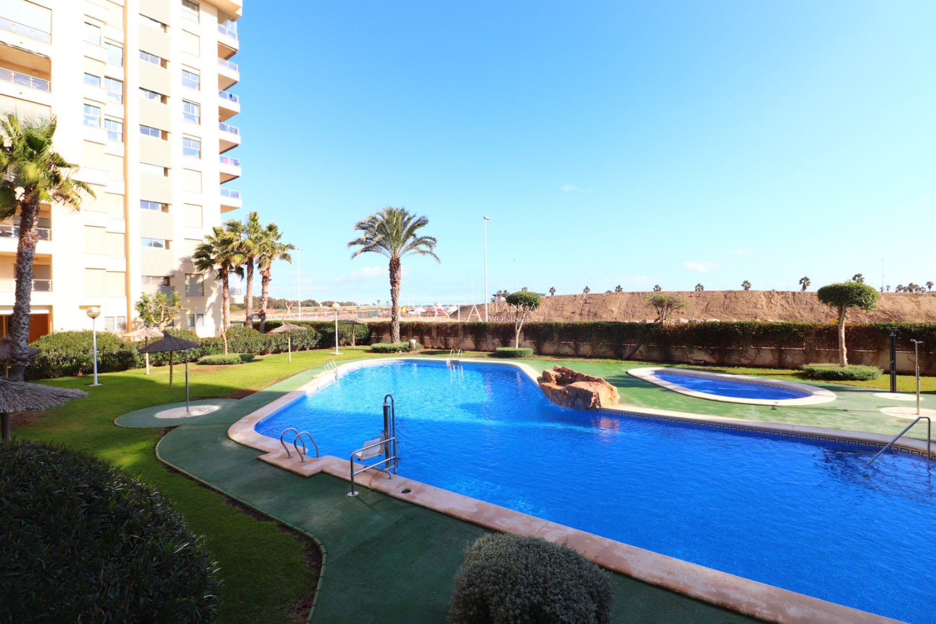 Wiederverkauf - Apartment -
Guardamar del Segura