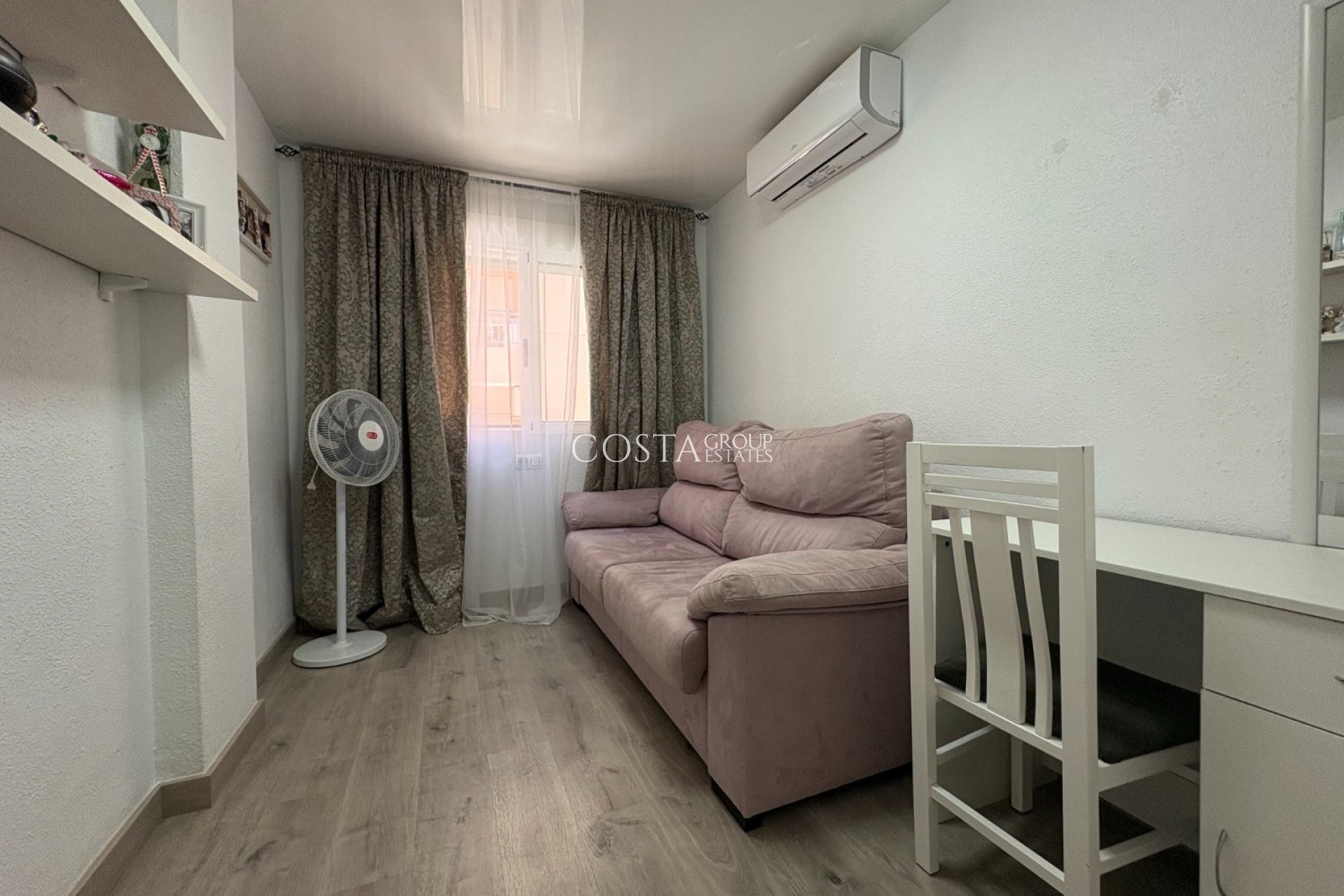 Wiederverkauf - Apartment -
Torrevieja - Centro