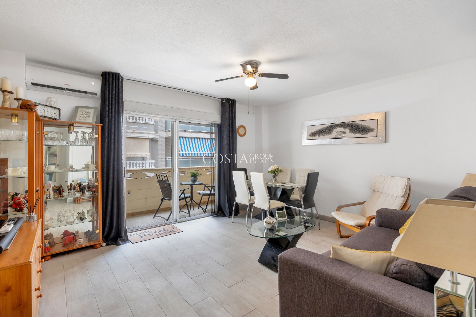 Wiederverkauf - Apartment -
Torrevieja - Playa del Cura