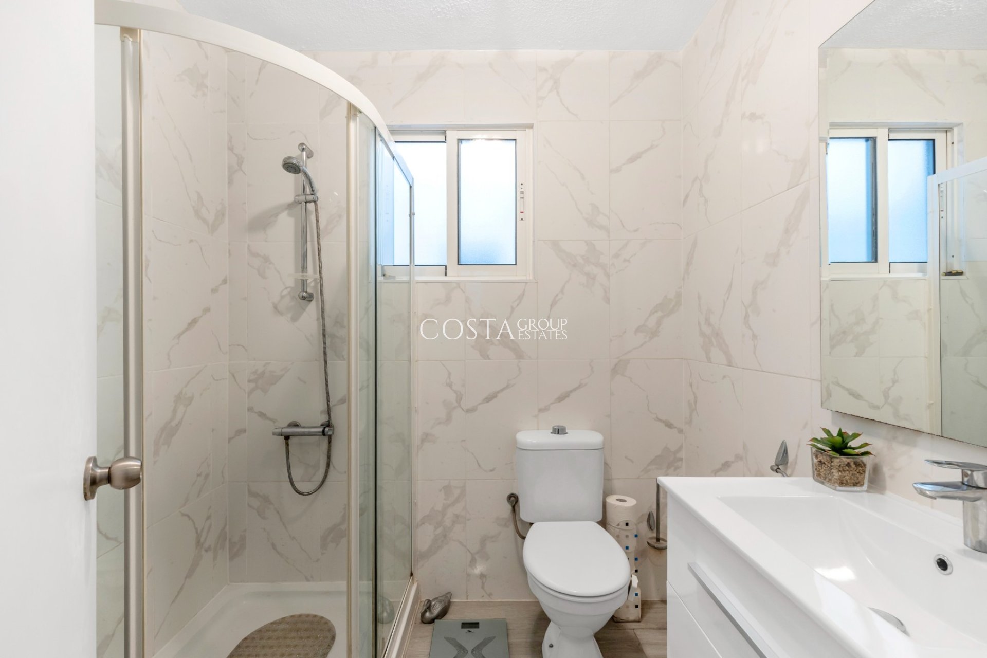 Wiederverkauf - Apartment -
Torrevieja - Playa del Cura