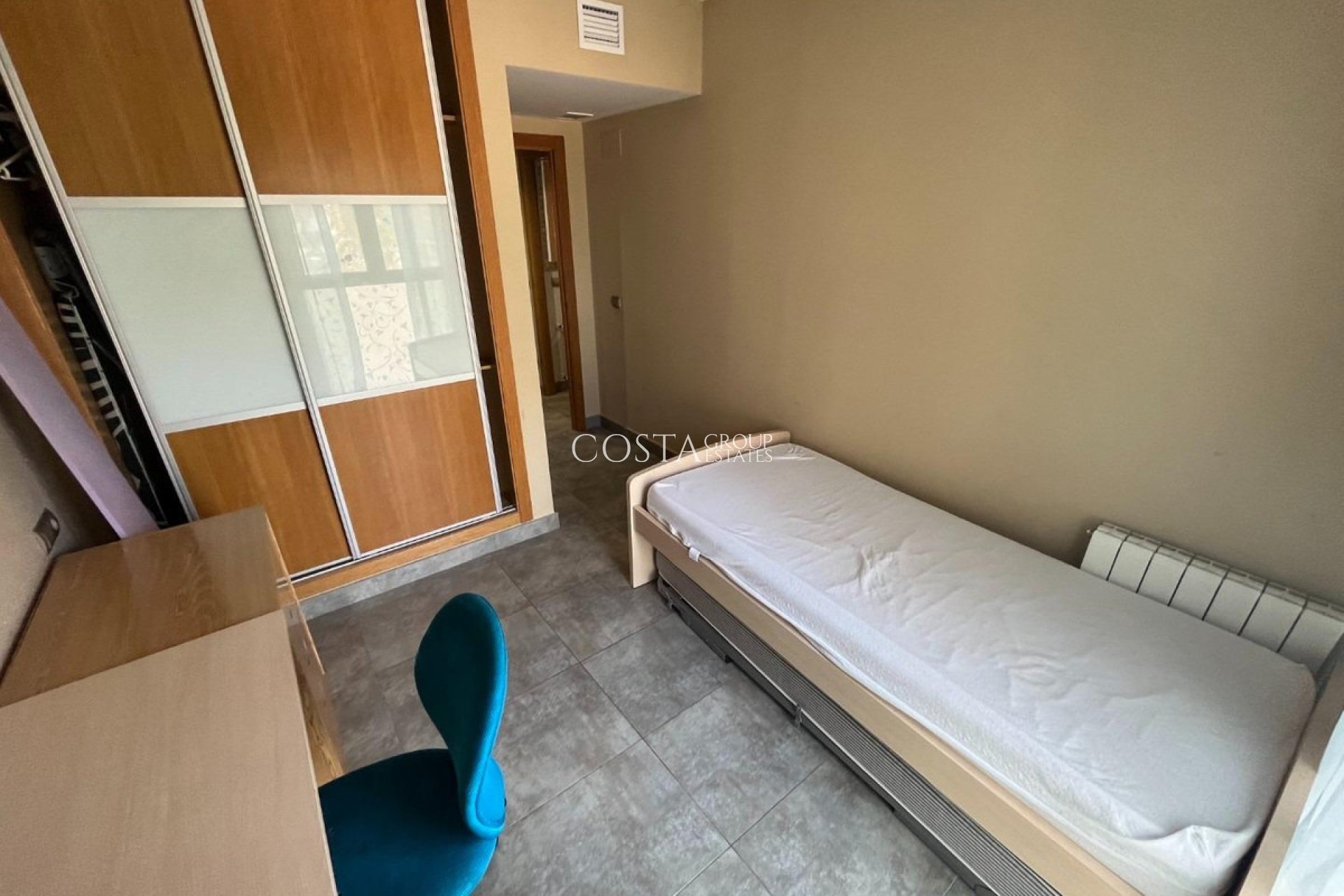 Wiederverkauf - Apartments -
Alicante - Alicante Centro