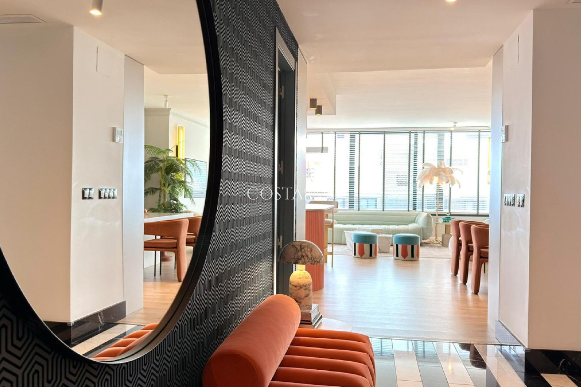 Wiederverkauf - Apartments -
Alicante - Alicante Centro