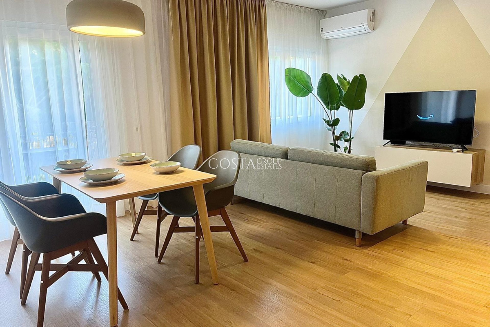 Wiederverkauf - Apartments -
Alicante - Alicante Centro