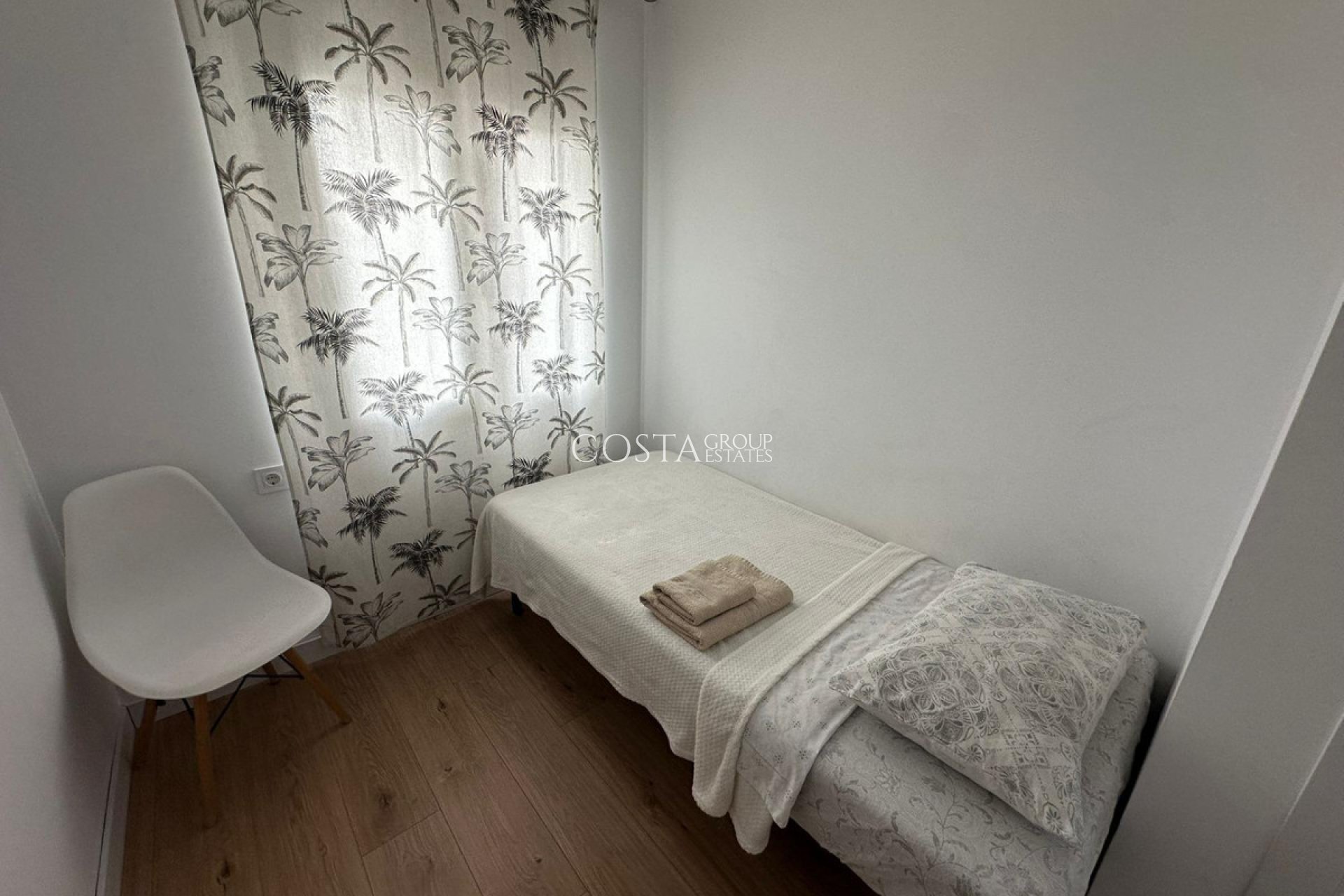 Wiederverkauf - Apartments -
Alicante - Alicante Centro