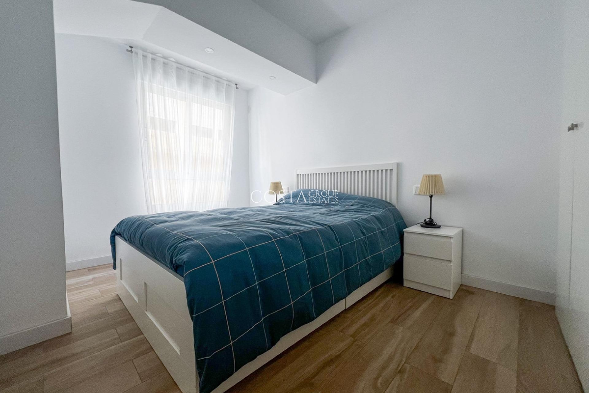 Wiederverkauf - Apartments -
Alicante - Alicante Centro