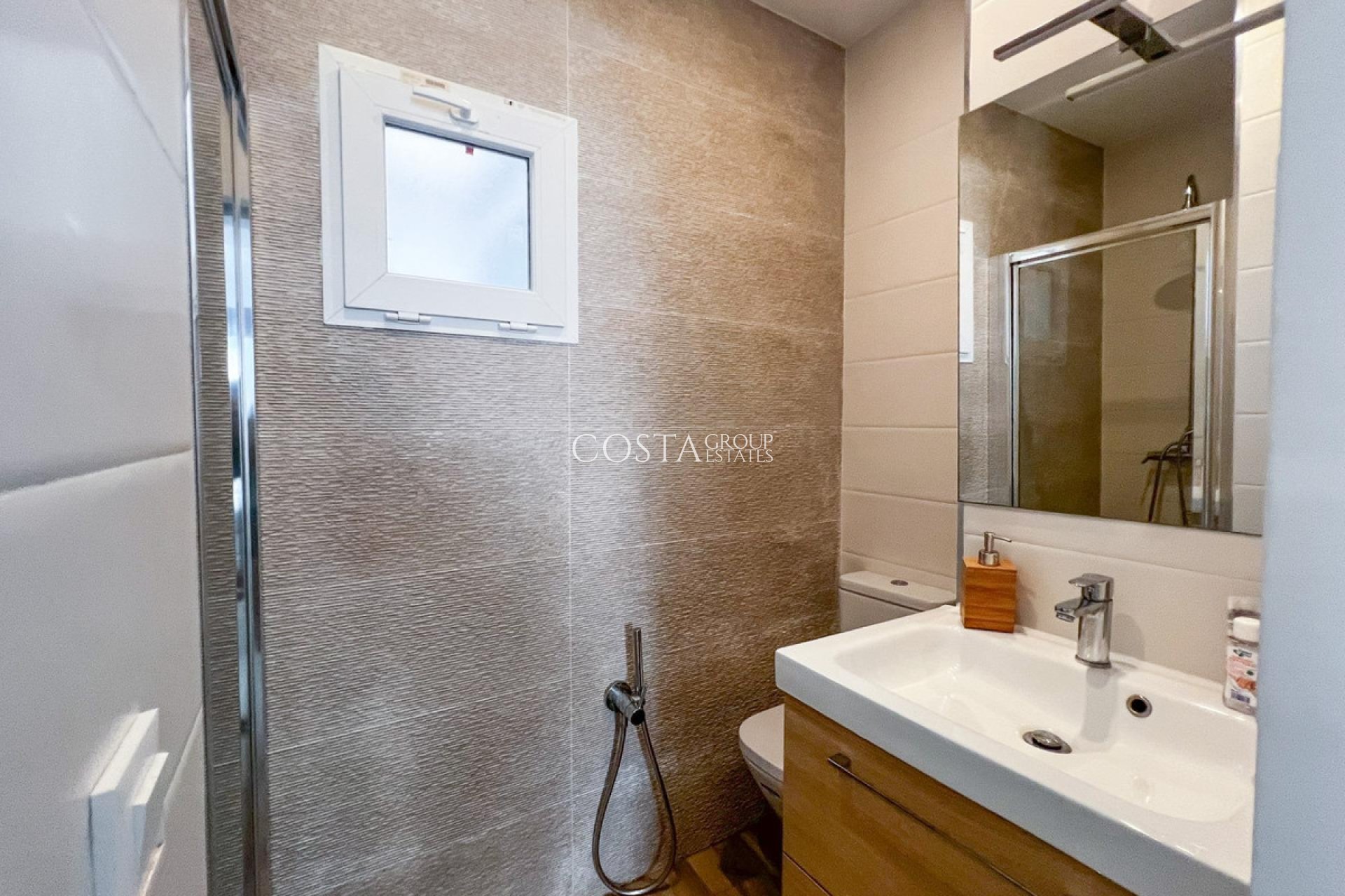 Wiederverkauf - Apartments -
Alicante - Alicante Centro