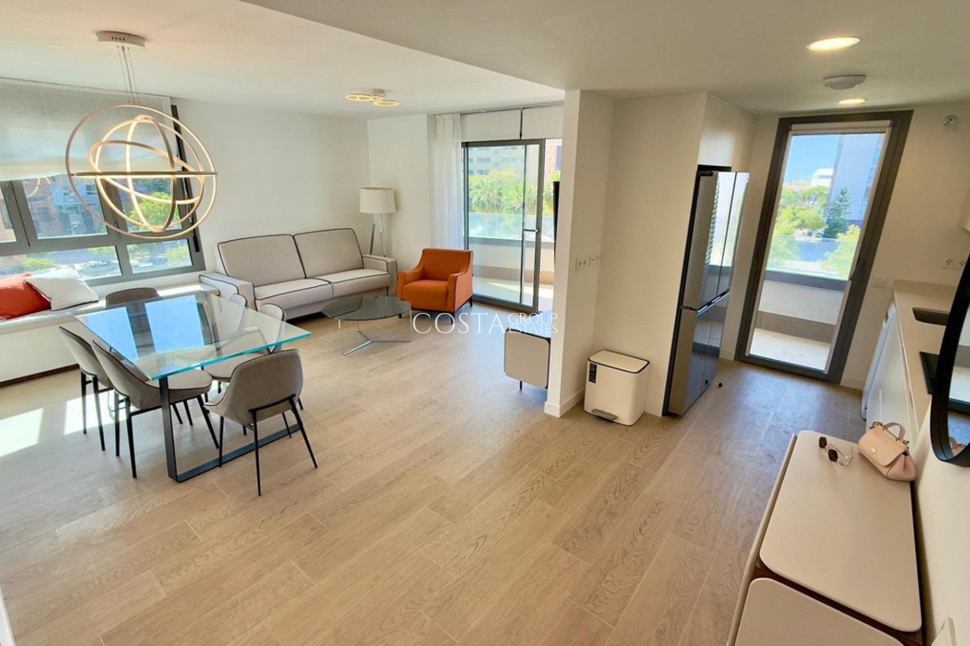 Wiederverkauf - Apartments -
Alicante - Alicante Centro