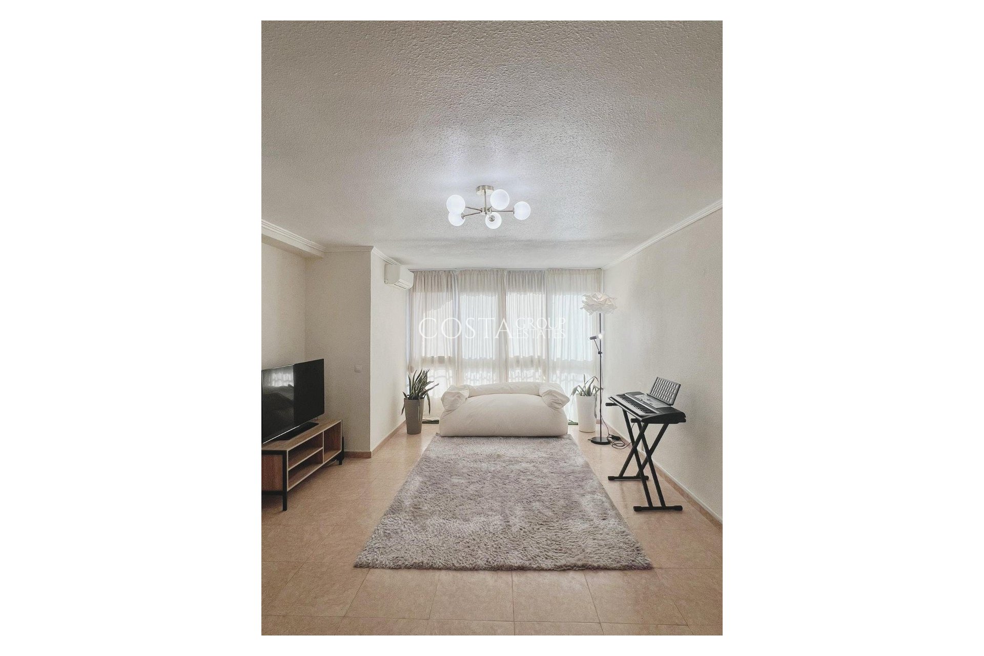 Wiederverkauf - Apartments -
Alicante - Alicante Centro