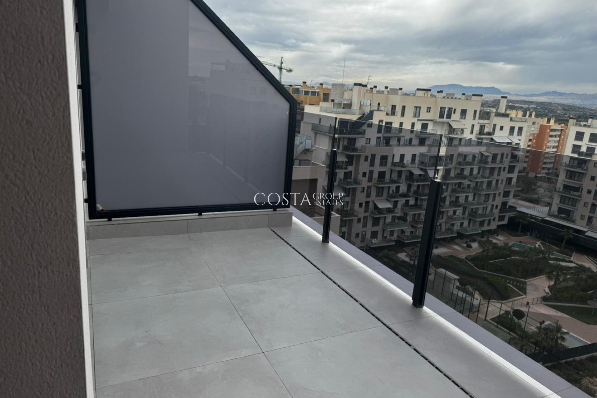 Wiederverkauf - Apartments -
Alicante - Alicante Centro