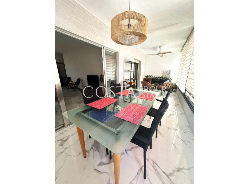 Wiederverkauf - Apartments -
Alicante - Alicante Centro