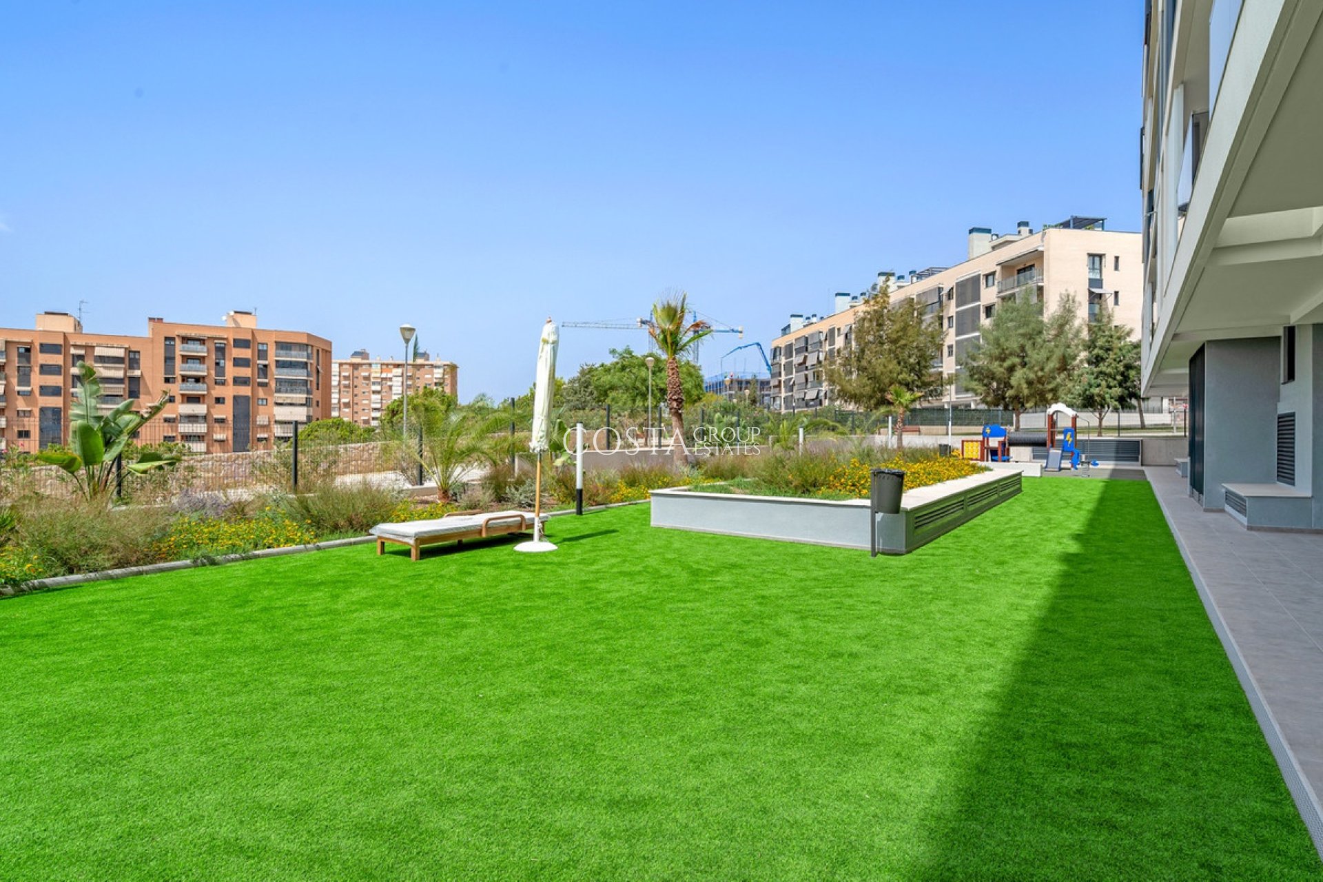 Wiederverkauf - Apartments -
Alicante - Alicante Centro