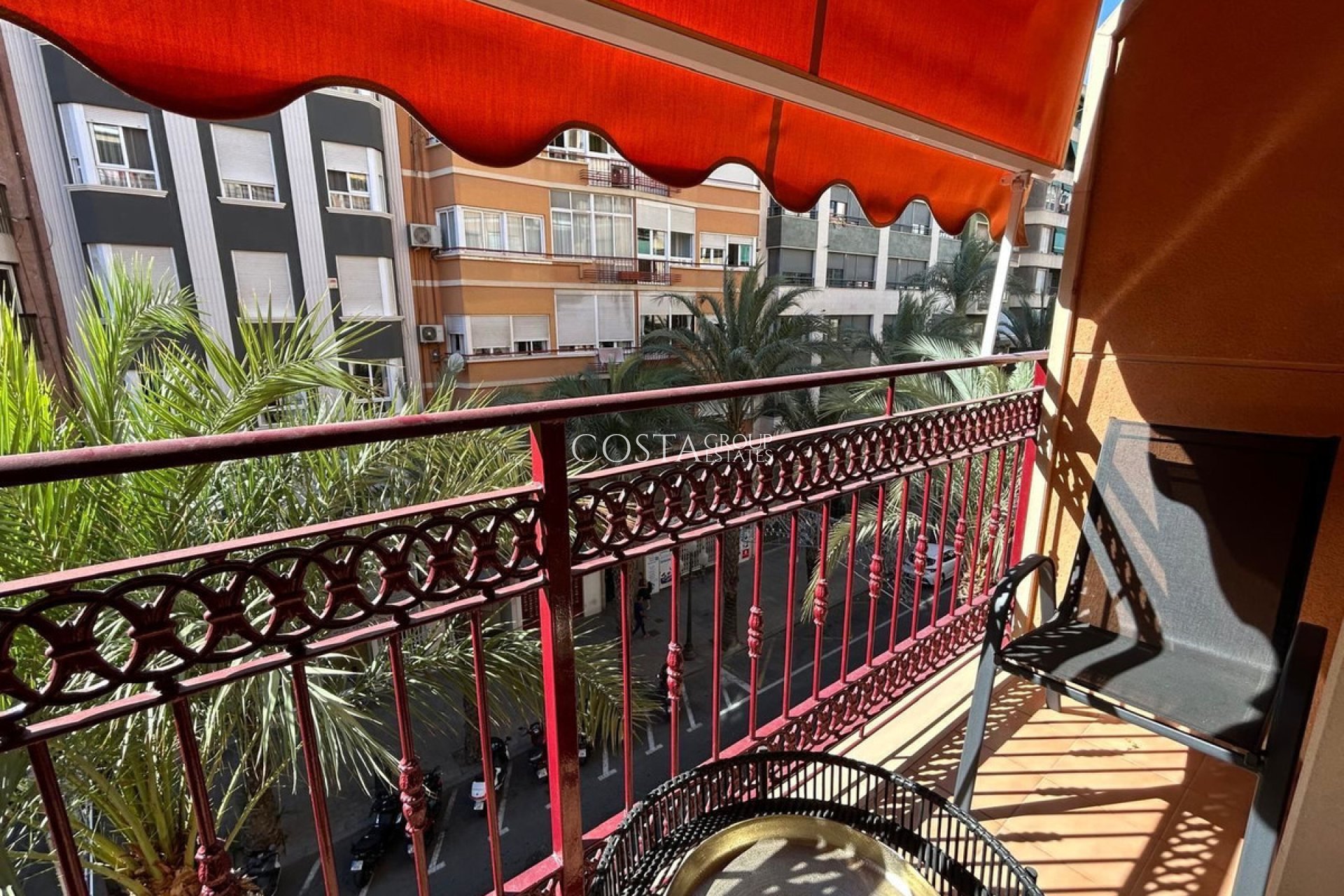 Wiederverkauf - Apartments -
Alicante City - Alicante City Centro