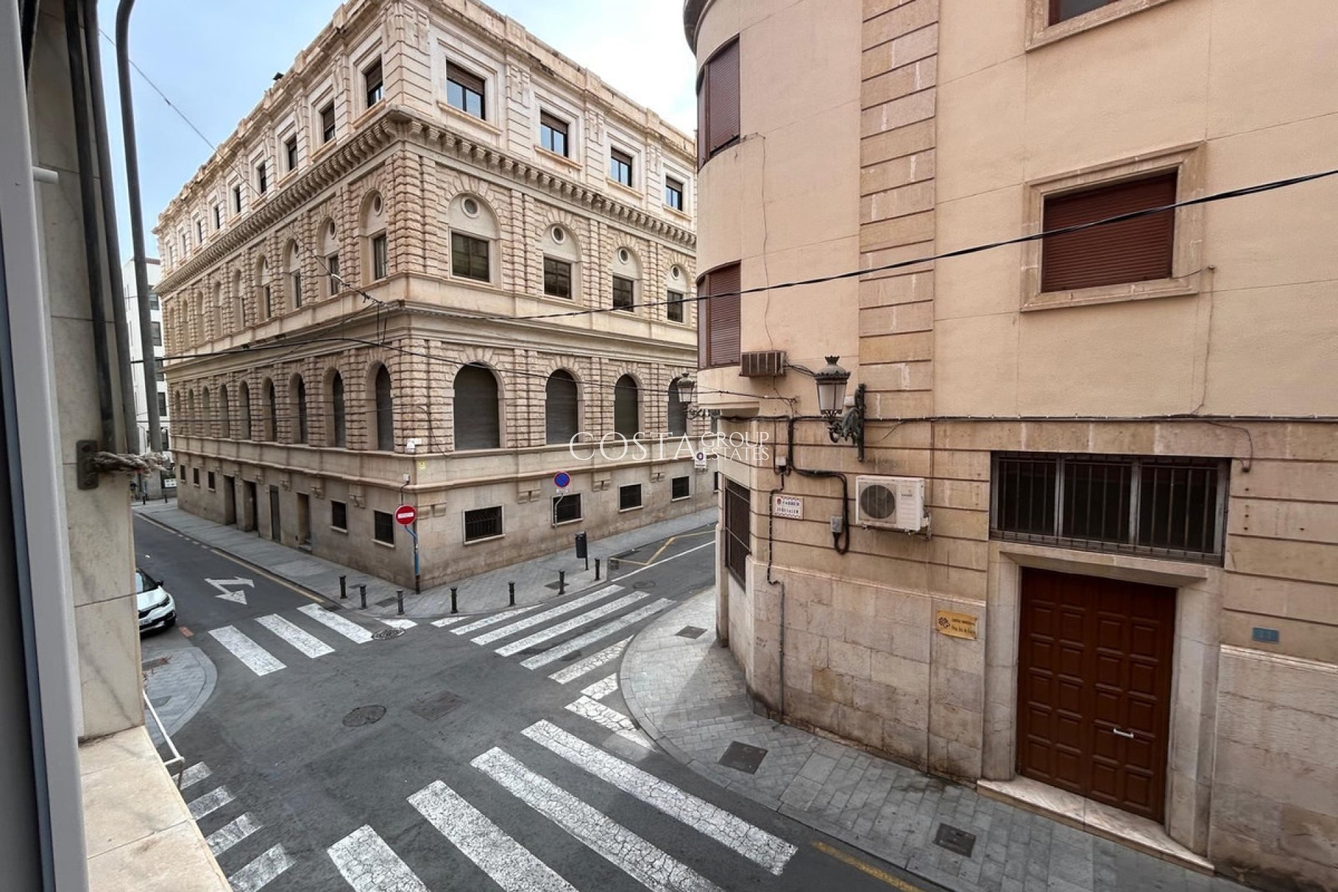 Wiederverkauf - Apartments -
Alicante City - Alicante City Centro