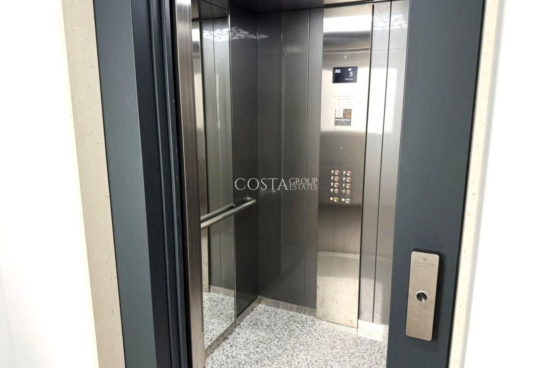 Wiederverkauf - Apartments -
Alicante City - Parque de las Naciones